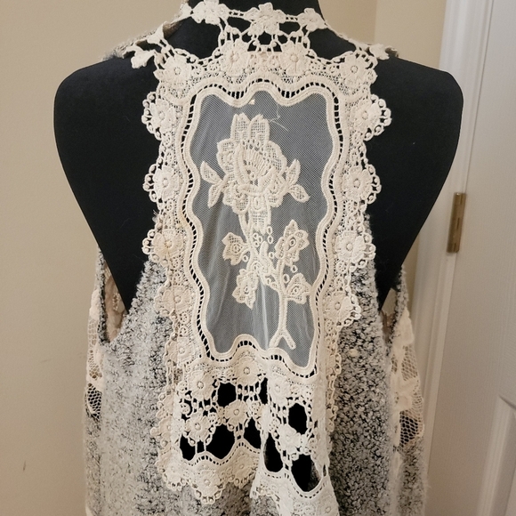 Ryu Anthropologie Mixed Media Boho Crochet Long Vest Size M/L - Picture 4 of 6